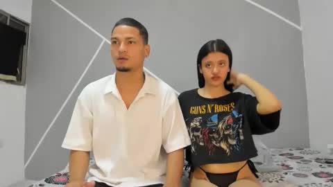 Snapshot of couple777sexy chatting on March 1, 2:13 am Andri online show from March 1, 2:13 am