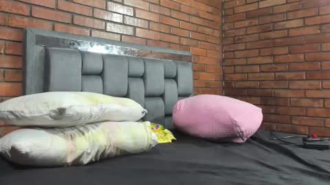 Snapshot of couple_gold69 chatting on September 12, 9:20 am Andrea and Scott online show from September 12, 9:20 am