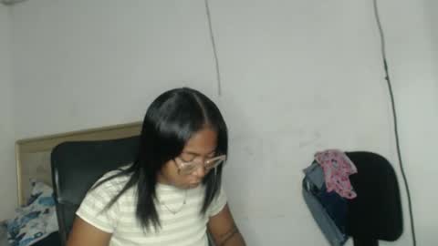 couple_hot0240129 online show from February 25, 3:54 pm