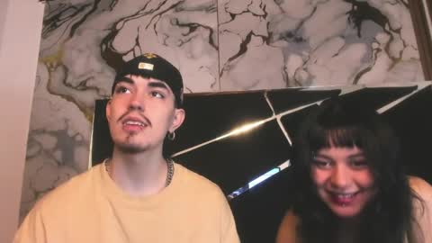 Snapshot of couple_in_heat_ chatting on April 24, 9:06 pm couple_in_heat_ online show from April 24, 9:06 pm