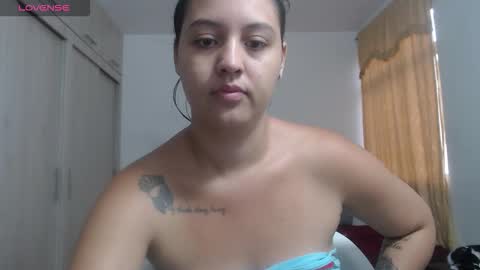 Snapshot of couple_sexandlove chatting on September 30, 12:54 pm ALEJANDRO Y EMILY online show from September 30, 12:54 pm