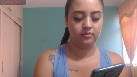  ALEJANDRO Y EMILY  online show from January 18, 1:37 pm