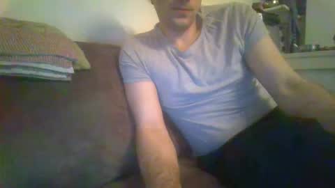 Snapshot of couplegame1901 chatting on December 3, 2:52 am couplegame1901 online show from December 3, 2:52 am