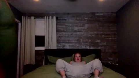 Snapshot of couplesdelight88 chatting on May 31, 4:31 am CouplesDelight88 online show from May 31, 4:31 am