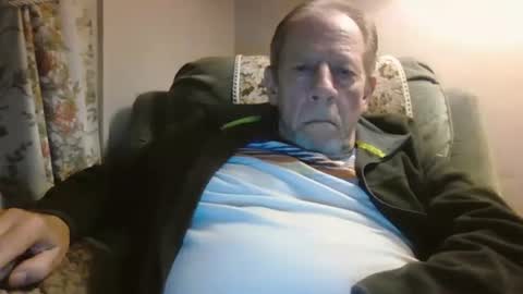 courieral1 online show from September 18, 11:29 pm