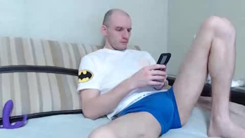 Snapshot of cowboy_bigcock chatting on February 17, 10:51 am Damien online show from February 17, 10:51 am