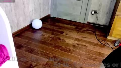 Snapshot of coy_girl_ chatting on January 20, 1:32 pm My name is Emma - HELP COLLECT TOKENS FOR THE OPERATION FOR MY DAUGHTER online show from January 20, 1:32 pm