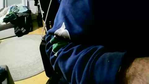 Snapshot of coyote017 chatting on December 1, 4:34 pm coyote017 online show from December 1, 4:34 pm