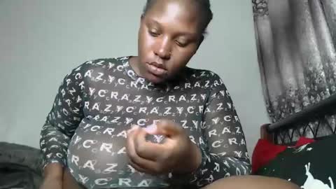 Erykah online show from April 15, 5:31 pm