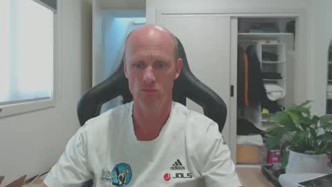 Snapshot of cptduckpants chatting on February 25, 1:30 am cptduckpants online show from February 25, 1:30 am