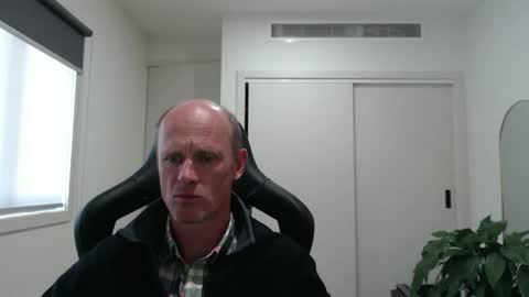 Snapshot of cptduckpants chatting on November 19, 12:43 am cptduckpants online show from November 19, 12:43 am