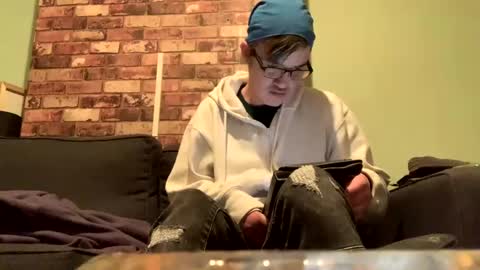 Snapshot of craigy1605 chatting on March 2, 5:58 pm Cre8 craigy1605 TikTok craig..gray online show from March 2, 5:58 pm