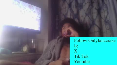 craze320084 online show from April 9, 11:54 pm