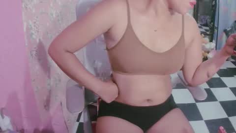 crazy_4u69 online show from May 16, 10:58 am