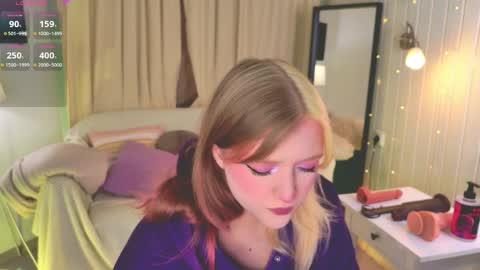 Sonya online show from April 3, 9:35 pm