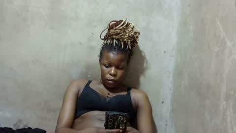 Snapshot of crazy_ebony256 chatting on July 5, 4:07 am crazy_ebony256 online show from July 5, 4:07 am