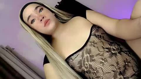 Hot Ayisha online show from March 15, 7:42 pm
