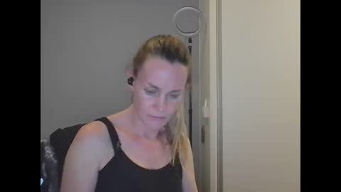 Anny online show from December 5, 12:19 am