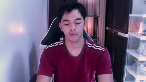 Snapshot of crazyasiancum chatting on December 4, 2:31 am Zion online show from December 4, 2:31 am