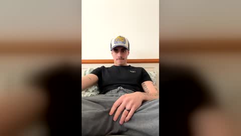 crazydickboy3 online show from April 15, 9:16 am