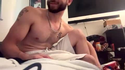 Snapshot of crazydill28 chatting on September 19, 1:01 pm crazydill28 online show from September 19, 1:01 pm