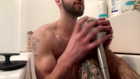 Snapshot of crazydill28 chatting on December 4, 8:39 pm crazydill28 online show from December 4, 8:39 pm