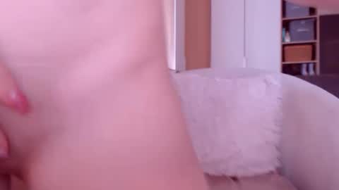 Snapshot of crazydollelf chatting on January 31, 1:23 pm Camille online show from January 31, 1:23 pm