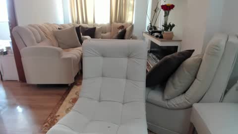 LAURA online show from January 19, 3:49 pm