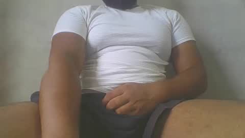 Snapshot of crazzy_booy chatting on September 13, 4:23 am crazzy_booy online show from September 13, 4:23 am