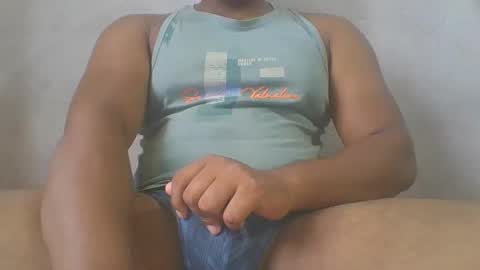 Snapshot of crazzy_booy chatting on September 16, 4:02 am crazzy_booy online show from September 16, 4:02 am