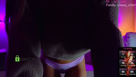 Snapshot of crazzy_cherry chatting on December 6, 1:55 pm crazzy cherry online show from December 6, 1:55 pm