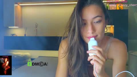 Snapshot of crazzy_cherry chatting on September 9, 10:48 am crazzy cherry online show from September 9, 10:48 am