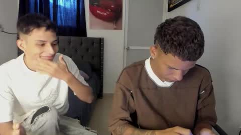 crazzy_master1 online show from April 5, 6:49 pm