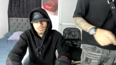 crazzy_master1 online show from April 17, 11:41 pm