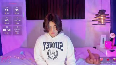creamy_angelo online show from June 1, 8:10 pm