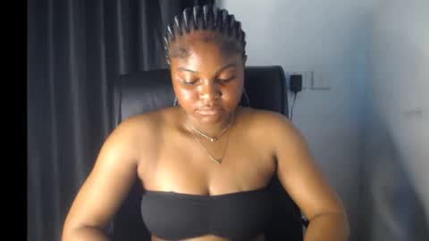Snapshot of creamy_juicypussy chatting on September 10, 7:41 am Lady jasmine online show from September 10, 7:41 am