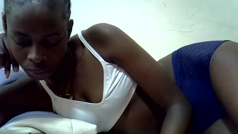 creamy_pussie online show from June 25, 12:42 pm