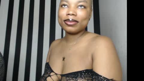 venessa online show from May 25, 9:15 am