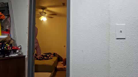 creamymilf11 online show from September 18, 6:32 pm