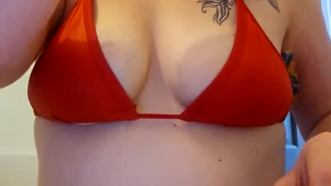 creamymilf11 online show from September 28, 1:55 am