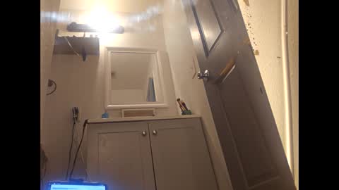 creamymilf11 online show from October 15, 5:24 pm