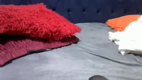 Snapshot of creamymomma chatting on December 5, 9:18 am verah online show from December 5, 9:18 am