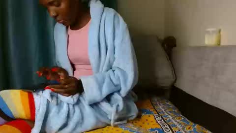 Snapshot of creamypro_ chatting on December 21, 11:22 am Taurus04 online show from December 21, 11:22 am