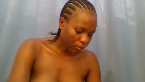 Snapshot of creamypussy15 chatting on June 23, 10:46 am MARY online show from June 23, 10:46 am