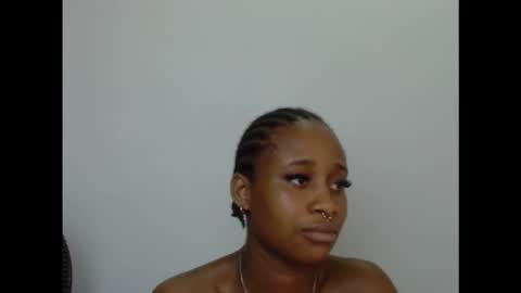 creamyxmuffin online show from October 17, 9:34 am