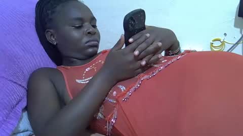 creamyypussyy online show from February 23, 9:45 pm