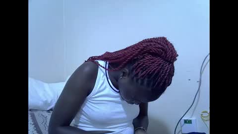 creamyypussyy online show from March 25, 11:11 pm