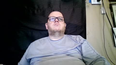 The hopeless romantic online show from January 17, 8:55 pm