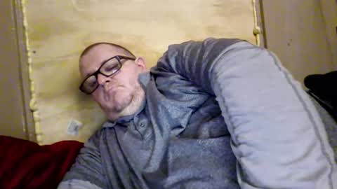 The hopeless romantic online show from December 16, 2:49 am