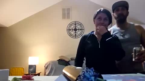 Creeksidecouple online show from February 9, 2:37 am